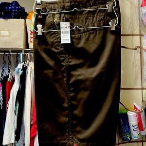 Brand new Quick Silver men’s brown shorts size 38